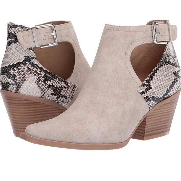 BRAND NEW SEVEN DIALS QUEENSBURY WOMAN ANKLE STRAP POINTED TOE BOOTIES - Picture 1 of 16